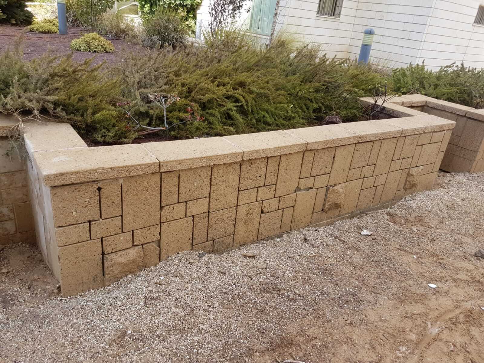 ניקוי בטון מאבן בשיטת לחץ מים גבוה